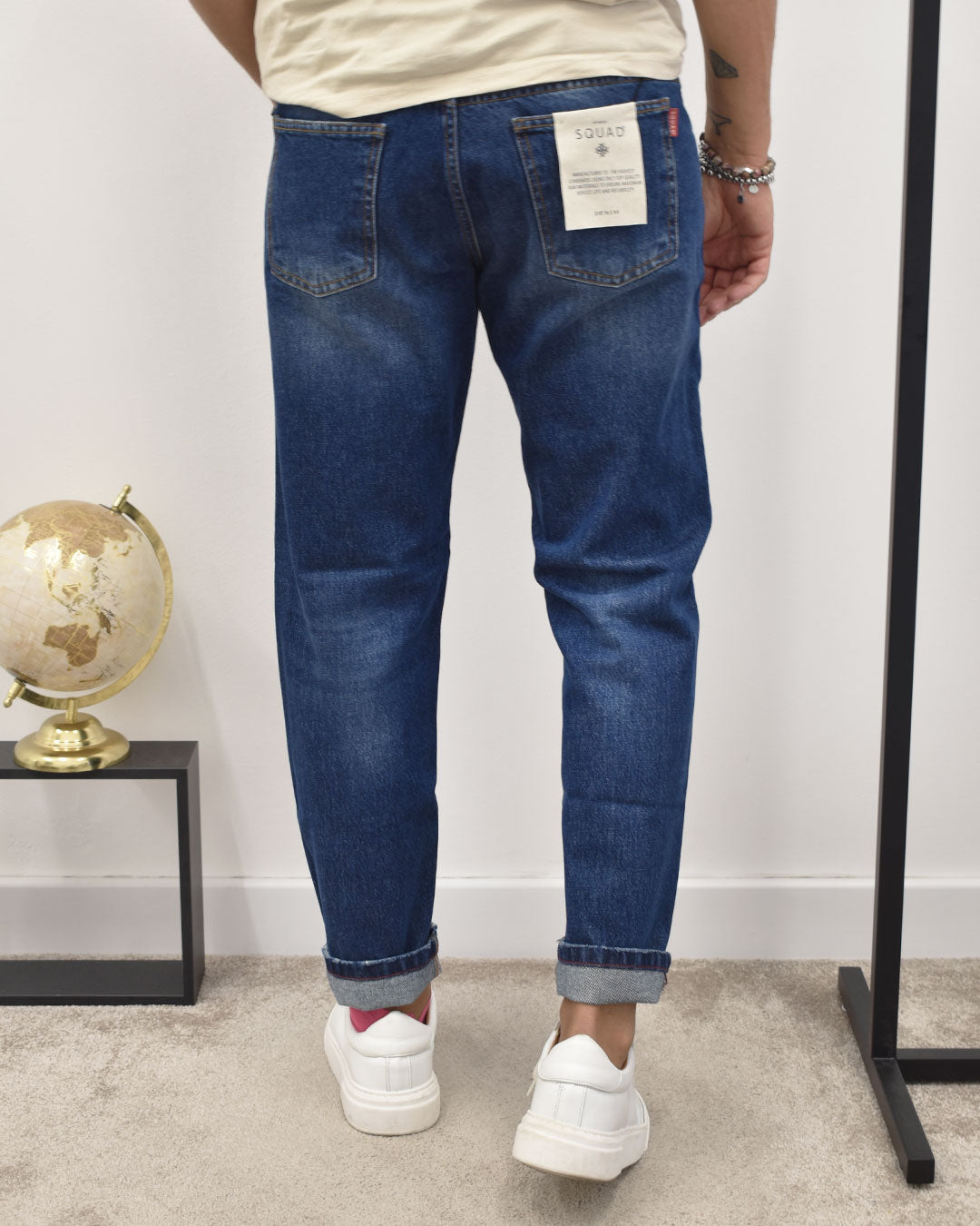 jeans carrot fit lav.med. SQUAD LOS ANGELES LAV.B4